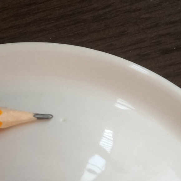 Vintage 1.5 qt Abundance fruit bowl with lid. Has one monitor factory flaw as - Picture 5 of 5